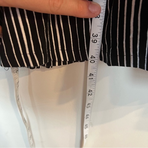 Chicos women’s Black/White Striped Stretch Maxi Skirt 0 - Picture 6 of 8